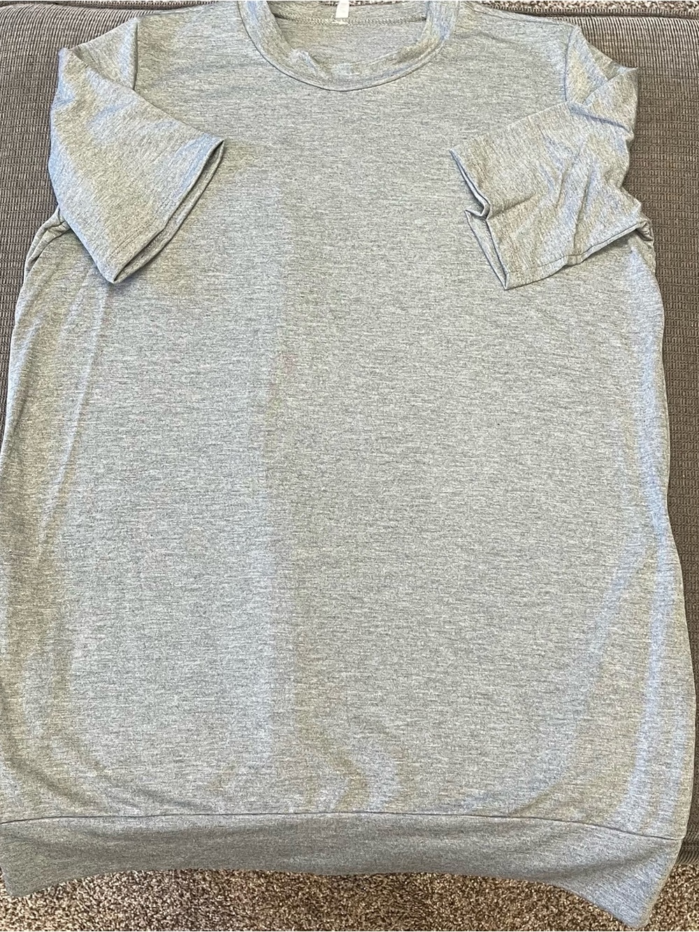 Azules Heather Grey Crewneck Short Sleeve Dolman Top Banded Hem